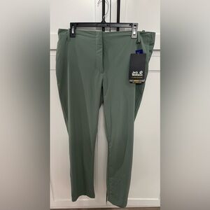 Jack Wolfskin Pack and Go Women’s Hiking Pant Size L *NWT*